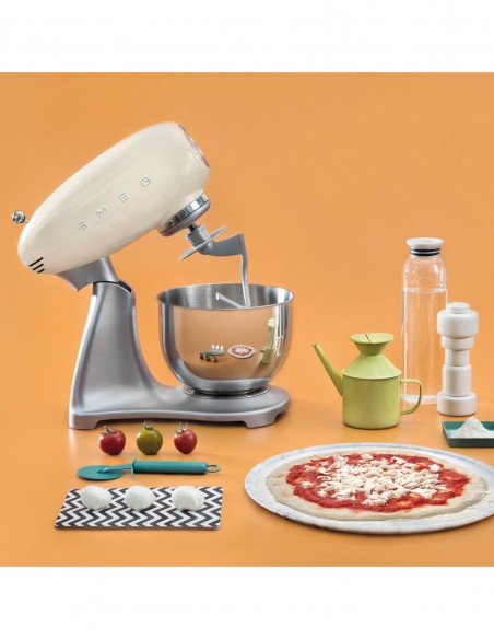 ROBOT MULTIFONCTION SMEG CREME SMF02CREU